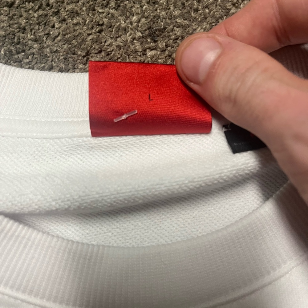 HUGO Men’s Big Square Logo Crewneck Sweatshirt - Picture 4 of 8